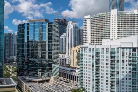 Condo in Miami, Florida  № 2029291 - photo 18