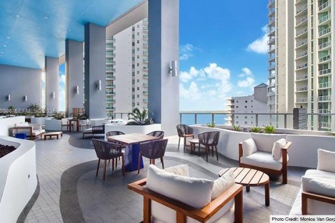 Condo in Miami, Florida  № 2029291 - photo 14