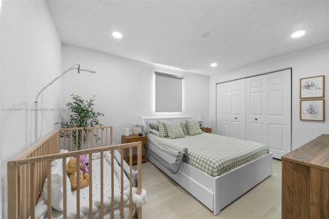 Villa ou maison à vendre à Miami, Floride: 3 chambres, 96.25 m2 № 1928128 - photo 10
