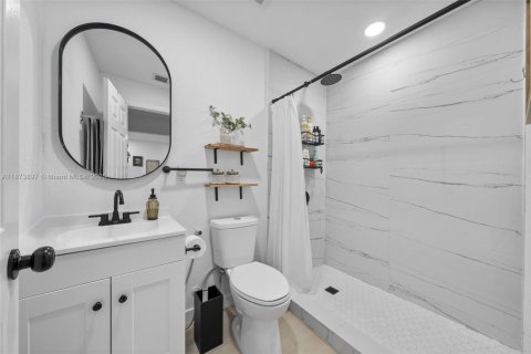 Villa ou maison à vendre à Miami, Floride: 3 chambres, 96.25 m2 № 1928128 - photo 12