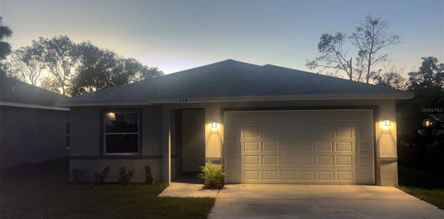 House in DeLand, Florida 3 bedrooms, 126.44 sq.m. № 1793619