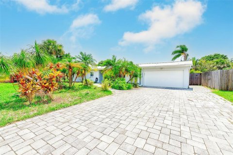 Casa en venta en Tampa, Florida, 3 dormitorios, 155.98 m2 № 1801712 - foto 15