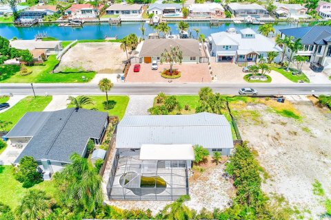 Casa en venta en Tampa, Florida, 3 dormitorios, 155.98 m2 № 1801712 - foto 19