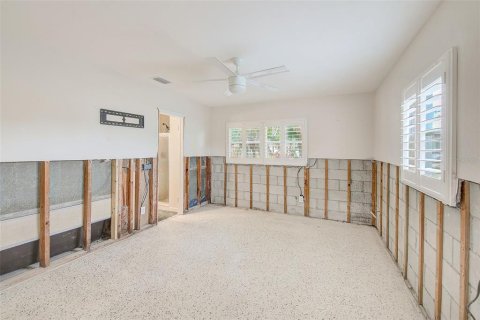 Casa en venta en Tampa, Florida, 3 dormitorios, 155.98 m2 № 1801712 - foto 8