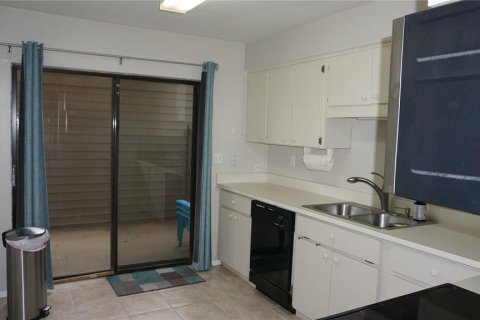 Condo in Hudson, Florida, 2 bedrooms  № 1767488 - photo 5