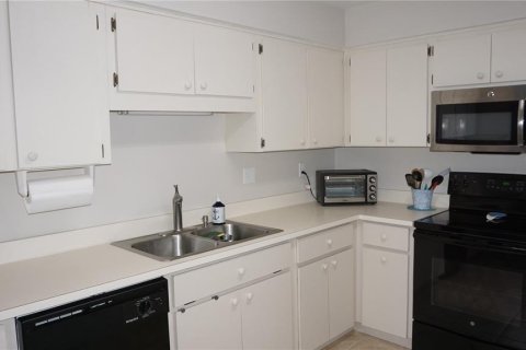 Condo in Hudson, Florida, 2 bedrooms  № 1767488 - photo 6