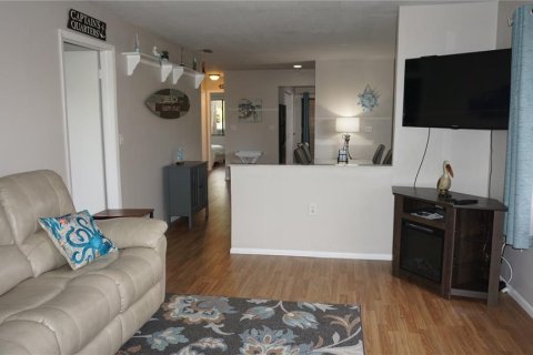 Condo in Hudson, Florida, 2 bedrooms  № 1767488 - photo 13