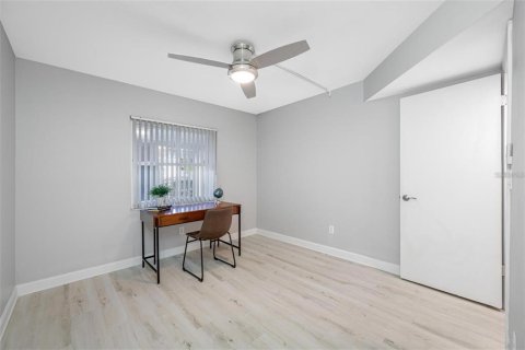 Condominio en alquiler en Largo, Florida, 2 dormitorios, 78.04 m2 № 1837754 - foto 23