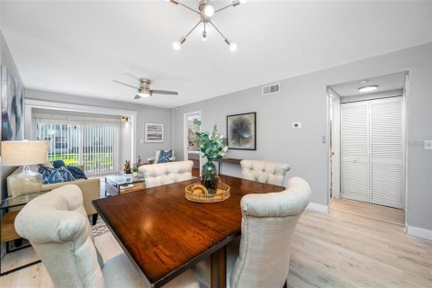 Condominio en alquiler en Largo, Florida, 2 dormitorios, 78.04 m2 № 1837754 - foto 7