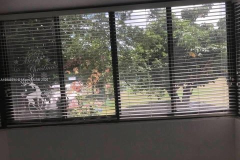 Condominio en venta en Miami, Florida, 2 dormitorios, 99.78 m2 № 1952088 - foto 5
