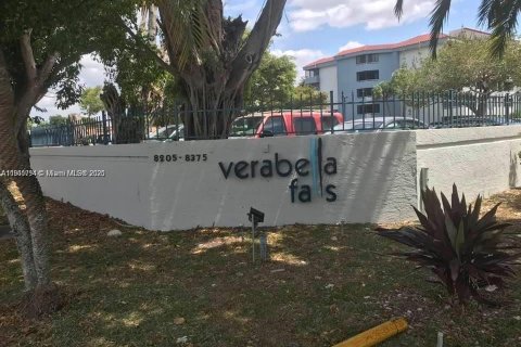 Condominio en venta en Miami, Florida, 2 dormitorios, 99.78 m2 № 1952088 - foto 1