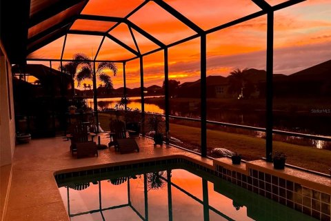Casa en venta en Bradenton, Florida, 4 dormitorios, 254.09 m2 № 1745143 - foto 2