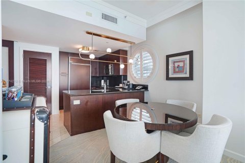 Copropriété à vendre à Miami Beach, Floride: 1 chambre, 71.63 m2 № 1812328 - photo 3