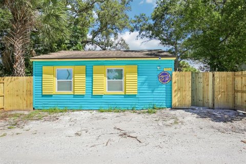 Appartement à Saint Petersburg, Floride 3 pièces, 56.86 m2 № 2354564