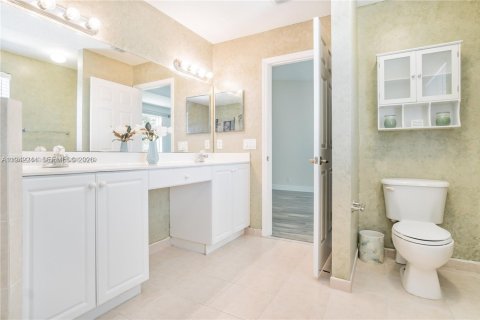 Купить таунхаус в Санрайз, Флорида 3 спальни, 167.32м2, № 1999795 - фото 19