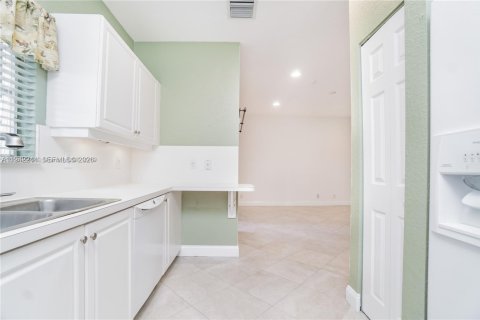 Купить таунхаус в Санрайз, Флорида 3 спальни, 167.32м2, № 1999795 - фото 13