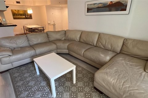 Copropriété à louer à Sunny Isles Beach, Floride: 3 chambres, 117.43 m2 № 1989724 - photo 7