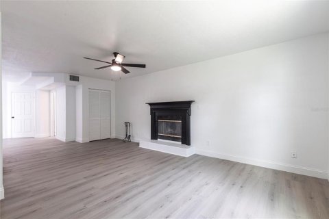 Casa en venta en Saint Petersburg, Florida, 3 dormitorios, 178.84 m2 № 1857872 - foto 9