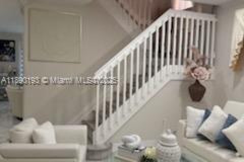 Casa en alquiler en Miramar, Florida, 5 dormitorios, 244.98 m2 № 1946940 - foto 2