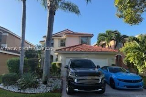 Casa en alquiler en Miramar, Florida, 5 dormitorios, 244.98 m2 № 1946940 - foto 1