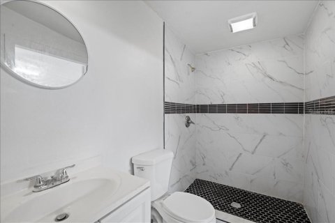 Villa ou maison à vendre à Tampa, Floride: 4 chambres, 93.18 m2 № 2356609 - photo 28