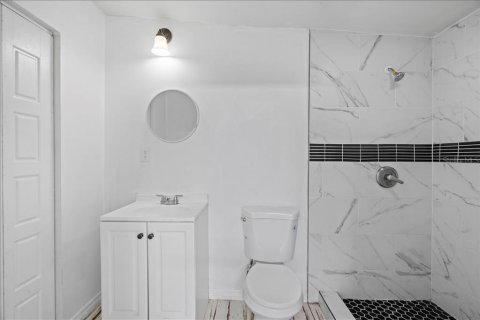 Villa ou maison à vendre à Tampa, Floride: 4 chambres, 93.18 m2 № 2356609 - photo 25