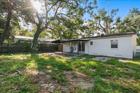 Villa ou maison à vendre à Tampa, Floride: 4 chambres, 93.18 m2 № 2356609 - photo 21