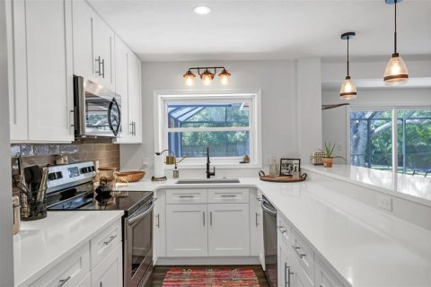 Villa ou maison à louer à Sarasota, Floride: 3 chambres, 140.38 m2 № 1780694 - photo 11