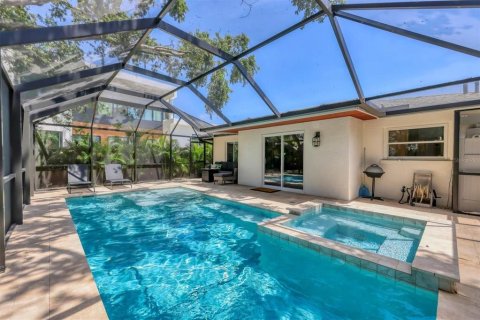 Villa ou maison à louer à Sarasota, Floride: 3 chambres, 140.38 m2 № 1780694 - photo 30