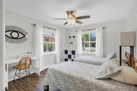 Villa ou maison à louer à Sarasota, Floride: 3 chambres, 140.38 m2 № 1780694 - photo 21