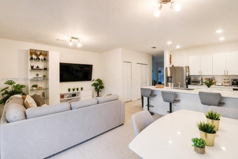 Touwnhouse à vendre à Homestead, Floride: 4 chambres, 175.77 m2 № 2173180 - photo 5