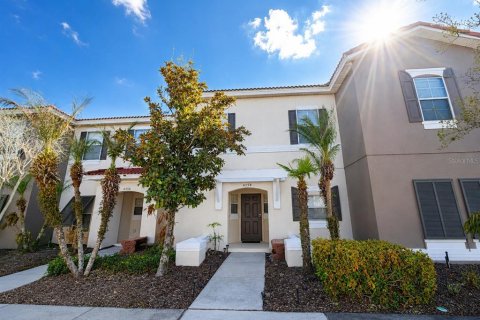 Adosado en Kissimmee, Florida 3 dormitorios, 120.31 m2 № 2095502