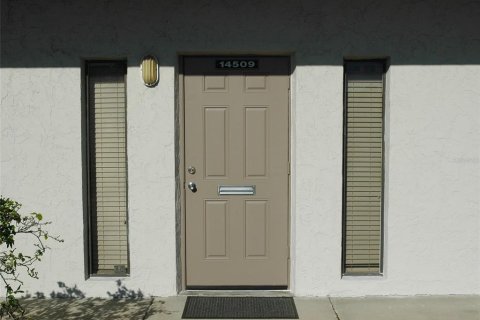 Immobilier commercial à louer à Largo, Floride: 77.11 m2 № 2438460 - photo 3