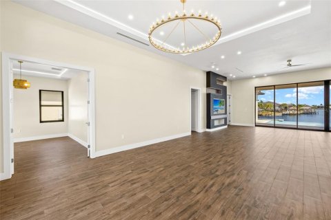 Casa en venta en Cape Coral, Florida, 3 dormitorios, 266.54 m2 № 1754972 - foto 11