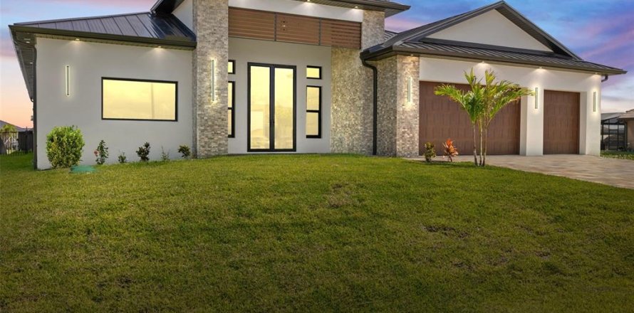 Casa en Cape Coral, Florida 3 dormitorios, 266.54 m2 № 1754972