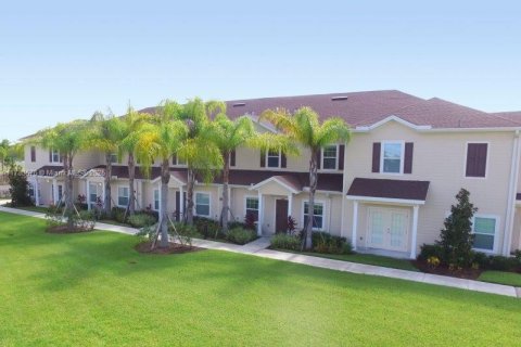 Townhouse in Kissimmee, Florida 4 bedrooms № 2076851 - photo 12