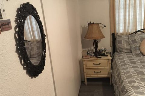 House in Tampa, Florida 3 bedrooms, 106.65 sq.m. № 797013 - photo 24