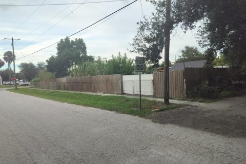House in Tampa, Florida 3 bedrooms, 106.65 sq.m. № 797013 - photo 4