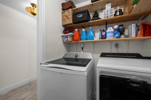 Condominio en venta en Gainesville, Florida, 3 dormitorios, 139.35 m2 № 1675293 - foto 25