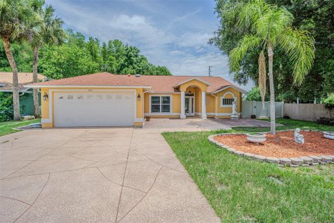 Casa en venta en New Port Richey, Florida, 3 dormitorios, 201.97 m2 № 2104828 - foto 2