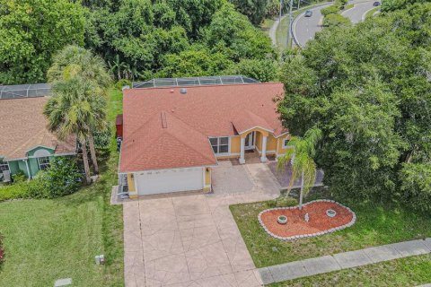 Casa en venta en New Port Richey, Florida, 3 dormitorios, 201.97 m2 № 2104828 - foto 3