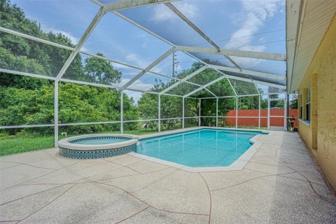 Casa en venta en New Port Richey, Florida, 3 dormitorios, 201.97 m2 № 2104828 - foto 22