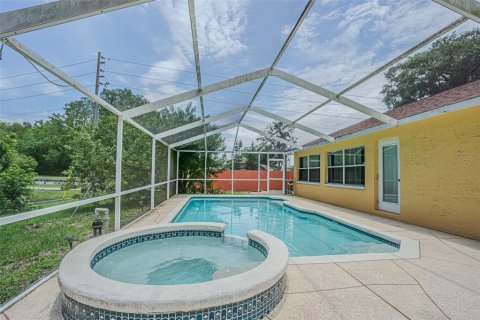 Casa en venta en New Port Richey, Florida, 3 dormitorios, 201.97 m2 № 2104828 - foto 21