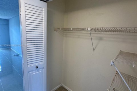 Copropriété à louer à Boca Raton, Floride: 1 chambre, 66.43 m2 № 1927633 - photo 15