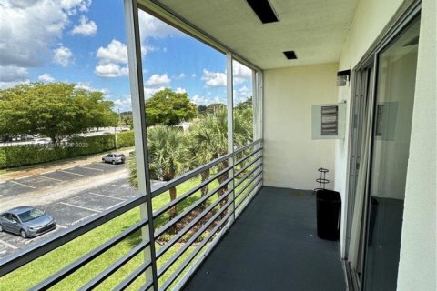 Copropriété à louer à Boca Raton, Floride: 1 chambre, 66.43 m2 № 1927633 - photo 11