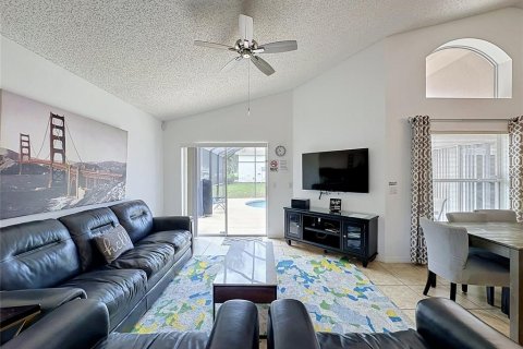 Villa ou maison à vendre à Haines City, Floride: 4 chambres, 143.63 m2 № 2408868 - photo 9