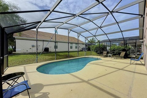 Villa ou maison à vendre à Haines City, Floride: 4 chambres, 143.63 m2 № 2408868 - photo 19