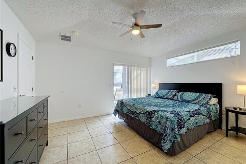 Villa ou maison à vendre à Haines City, Floride: 4 chambres, 143.63 m2 № 2408868 - photo 28