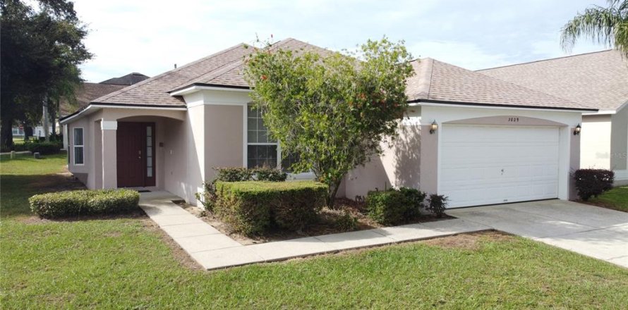 Villa ou maison à Haines City, Floride 4 chambres, 143.63 m2 № 2408868
