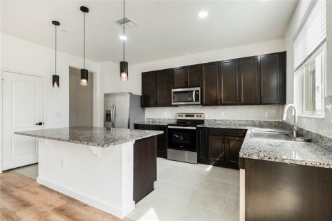 House in Winter Haven, Florida 4 bedrooms, 244.8 sq.m. № 1511292 - photo 9